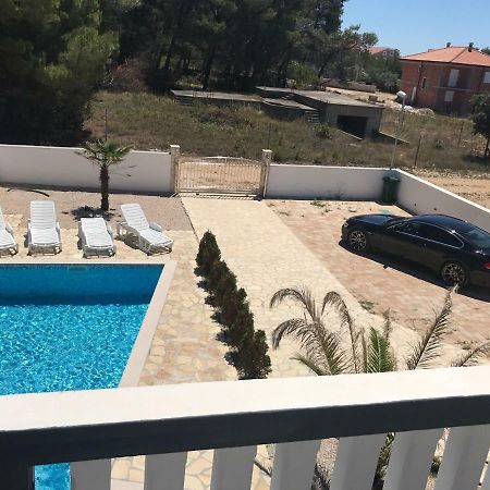 Villa Santa Barbara Vrsi Luaran gambar